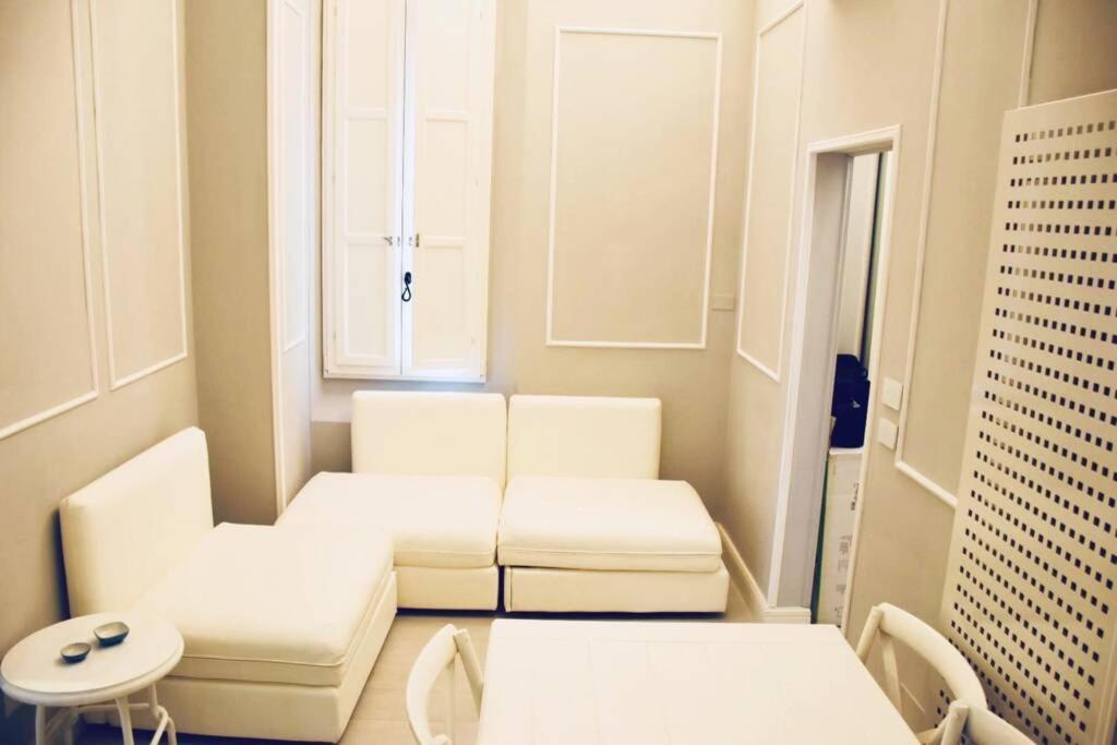 Suite Nico Bologna Centro ภายนอก รูปภาพ